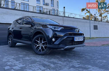 Позашляховик / Кросовер Toyota RAV4 2016 в Львові