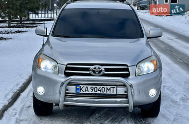 Внедорожник / Кроссовер Toyota RAV4 2006 в Киеве