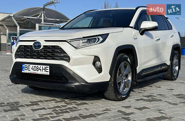 Внедорожник / Кроссовер Toyota RAV4 2021 в Николаеве