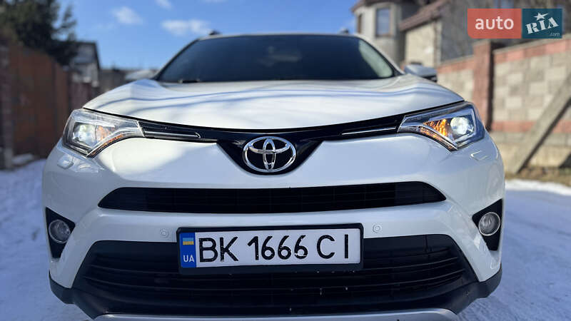 Позашляховик / Кросовер Toyota RAV4 2016 в Костопілі фото 12 Позашляховик / Кросовер Toyota RAV4 2016 в Костопілі