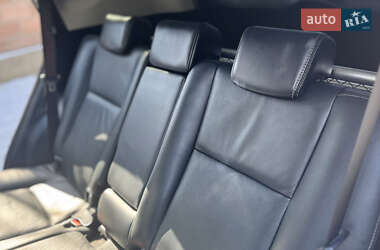 Позашляховик / Кросовер Toyota RAV4 2016 в 