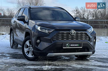 Позашляховик / Кросовер Toyota RAV4 2019 в Києві