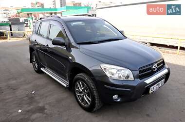 Позашляховик / Кросовер Toyota RAV4 2006 в Львові