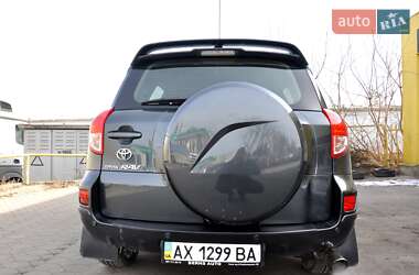 Внедорожник / Кроссовер Toyota RAV4 2006 в Львове