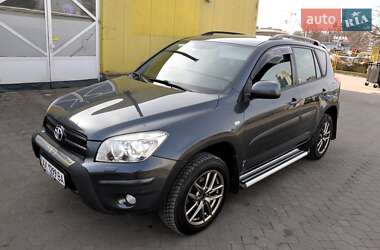 Позашляховик / Кросовер Toyota RAV4 2006 в Львові