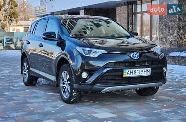 Внедорожник / Кроссовер Toyota RAV4 2017 в Черкассах