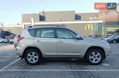 Внедорожник / Кроссовер Toyota RAV4 2006 в Киеве