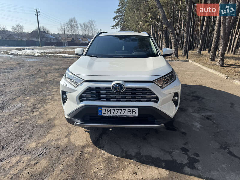 Внедорожник / Кроссовер Toyota RAV4 2019 в Сумах