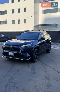 Позашляховик / Кросовер Toyota RAV4 2021 в Києві