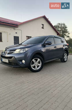 Внедорожник / Кроссовер Toyota RAV4 2013 в 