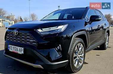 Позашляховик / Кросовер Toyota RAV4 2021 в Дніпрі