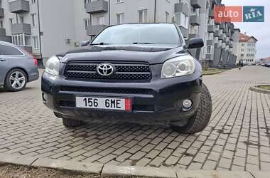 Позашляховик / Кросовер Toyota RAV4 2007 в Ужгороді