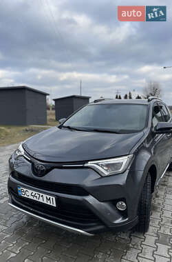 Позашляховик / Кросовер Toyota RAV4 2014 в Львові