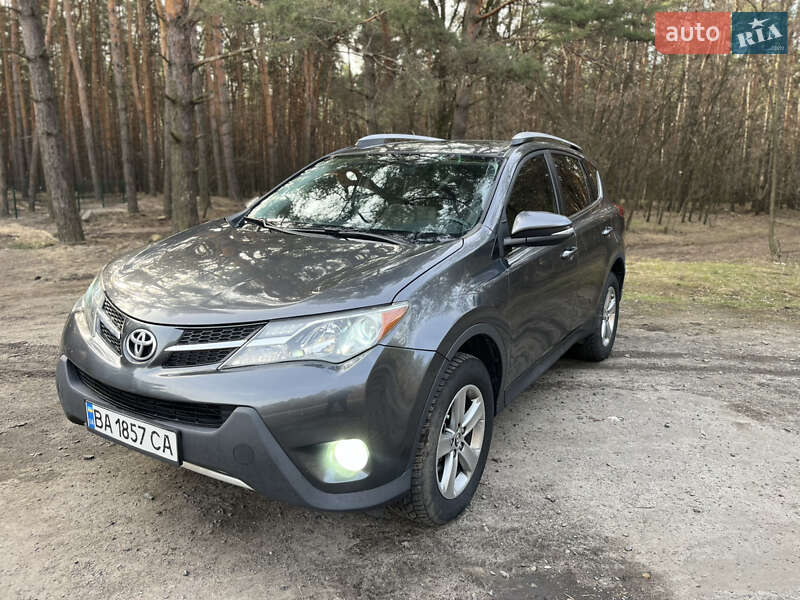 Toyota RAV4 2015