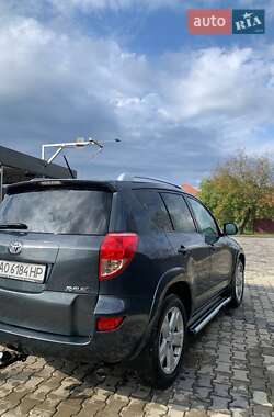 Внедорожник / Кроссовер Toyota RAV4 2006 в Иршаве