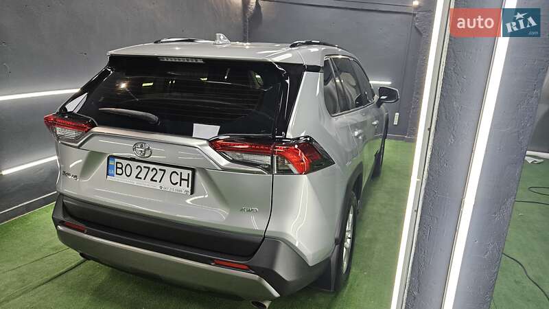 Внедорожник / Кроссовер Toyota RAV4 2019 в Тернополе фото 6 Внедорожник / Кроссовер Toyota RAV4 2019 в Тернополе