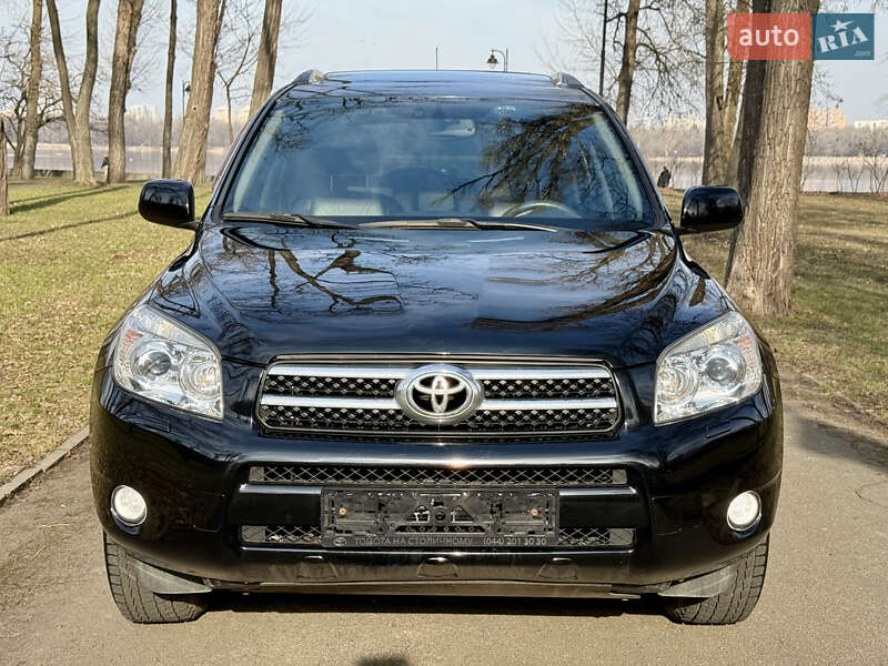 Внедорожник / Кроссовер Toyota RAV4 2006 в Киеве