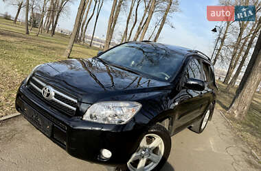 Позашляховик / Кросовер Toyota RAV4 2006 в Києві