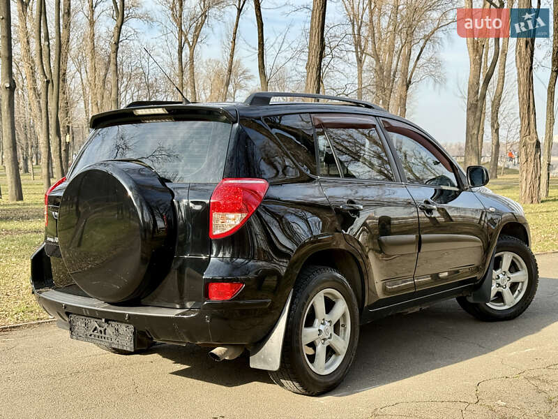 Внедорожник / Кроссовер Toyota RAV4 2006 в Киеве