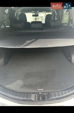 Внедорожник / Кроссовер Toyota RAV4 2017 в 