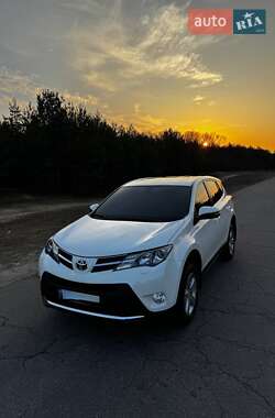 Внедорожник / Кроссовер Toyota RAV4 2013 в Кременчуге