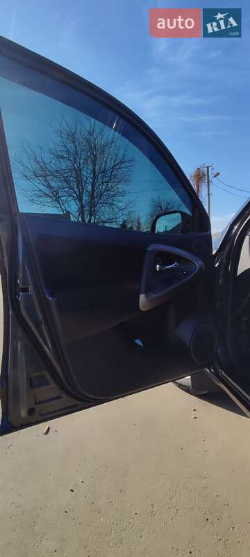 Позашляховик / Кросовер Toyota RAV4 2008 в Черкасах