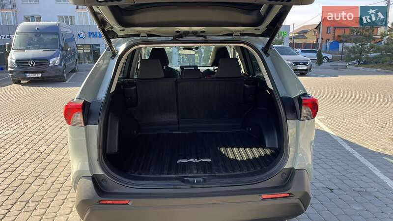 Позашляховик / Кросовер Toyota RAV4 2019 в Вінниці