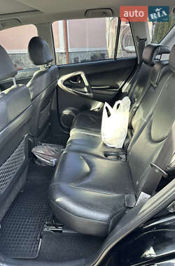 Внедорожник / Кроссовер Toyota RAV4 2008 в Малинцах