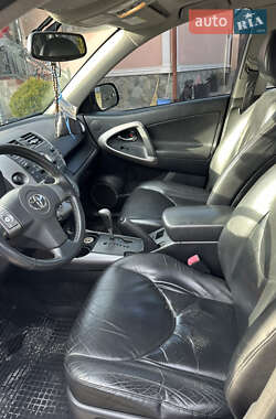 Внедорожник / Кроссовер Toyota RAV4 2008 в Малинцах
