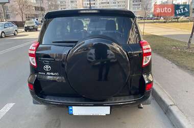 Позашляховик / Кросовер Toyota RAV4 2011 в Києві