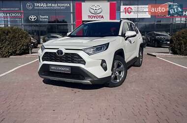 Позашляховик / Кросовер Toyota RAV4 2021 в Хмельницькому