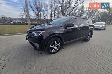 Внедорожник / Кроссовер Toyota RAV4 2018 в Кицмани