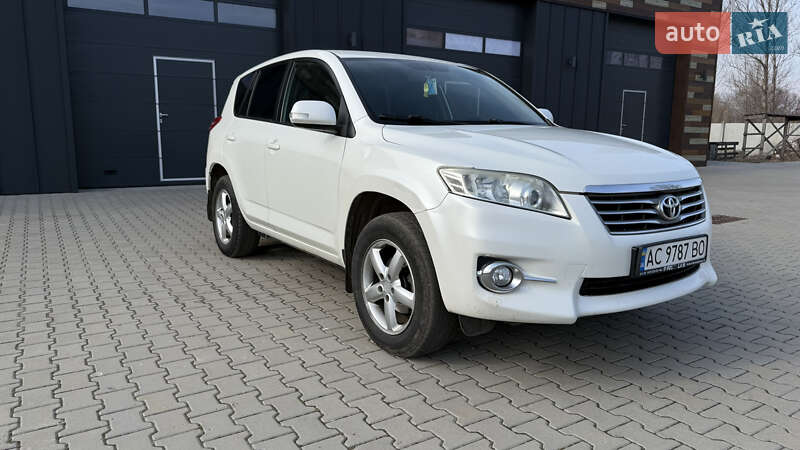 Toyota RAV4 2012