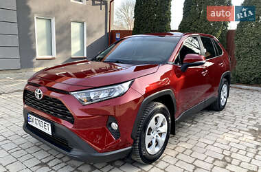 Внедорожник / Кроссовер Toyota RAV4 2019 в Тернополе