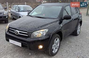 Внедорожник / Кроссовер Toyota RAV4 2007 в Ровно