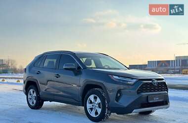 Позашляховик / Кросовер Toyota RAV4 2021 в Києві