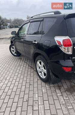 Внедорожник / Кроссовер Toyota RAV4 2007 в 