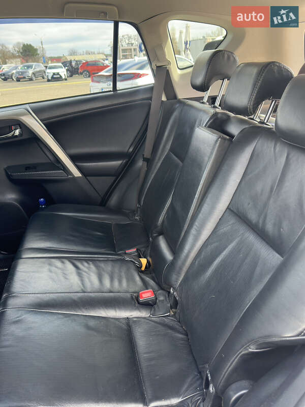 Внедорожник / Кроссовер Toyota RAV4 2014 в Киеве