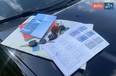 Позашляховик / Кросовер Toyota RAV4 2004 в 