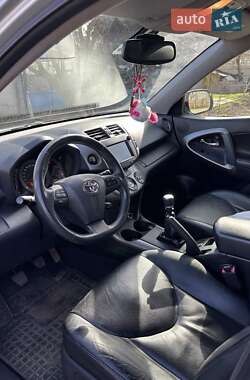 Внедорожник / Кроссовер Toyota RAV4 2009 в 