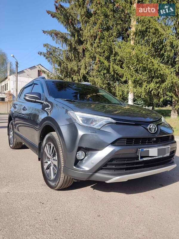 Toyota RAV4 2016