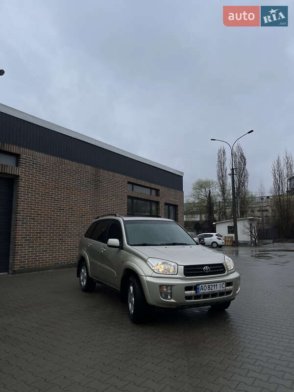 Внедорожник / Кроссовер Toyota RAV4 2002 в Ужгороде фото 4 Внедорожник / Кроссовер Toyota RAV4 2002 в Ужгороде