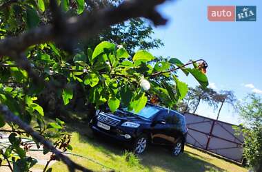 Внедорожник / Кроссовер Toyota RAV4 2010 в 