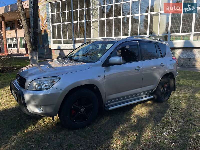 Внедорожник / Кроссовер Toyota RAV4 2007 в Киеве