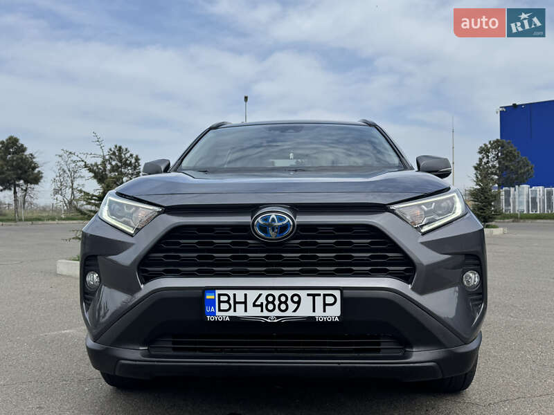Внедорожник / Кроссовер Toyota RAV4 2019 в Одессе