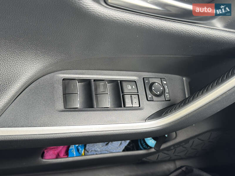 Внедорожник / Кроссовер Toyota RAV4 2019 в Одессе