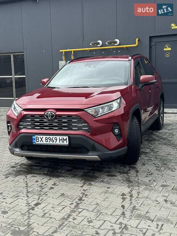 Позашляховик / Кросовер Toyota RAV4 2022 в Вінниці