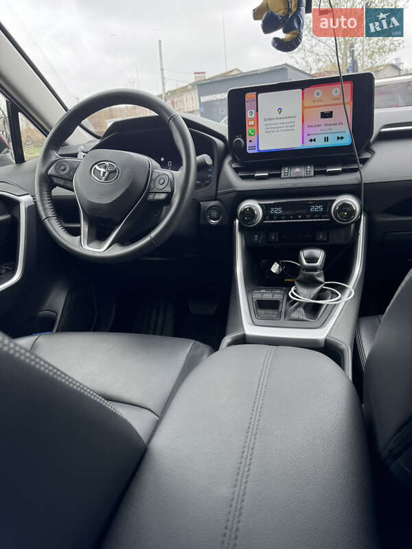 Позашляховик / Кросовер Toyota RAV4 2022 в Вінниці