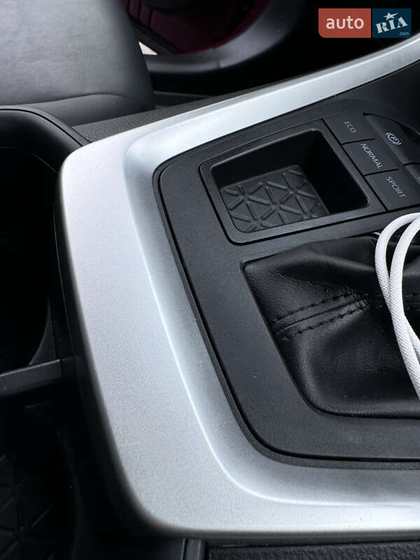 Позашляховик / Кросовер Toyota RAV4 2022 в Вінниці