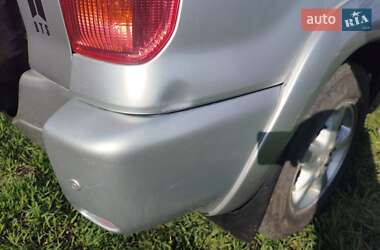 Внедорожник / Кроссовер Toyota RAV4 2003 в 